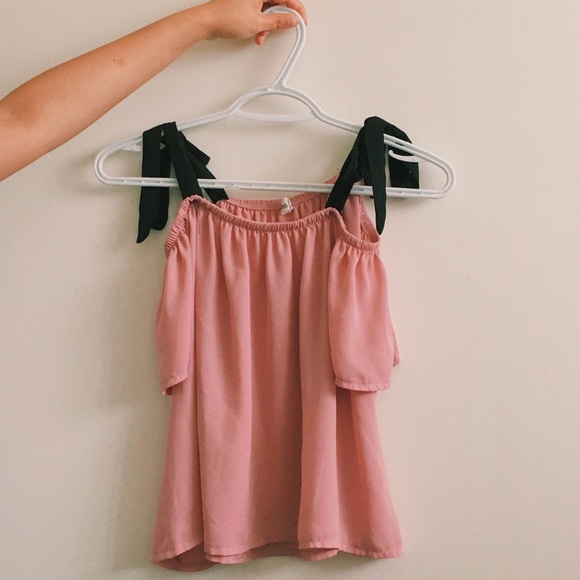 Off the shoulder top - Picture 3 of 3